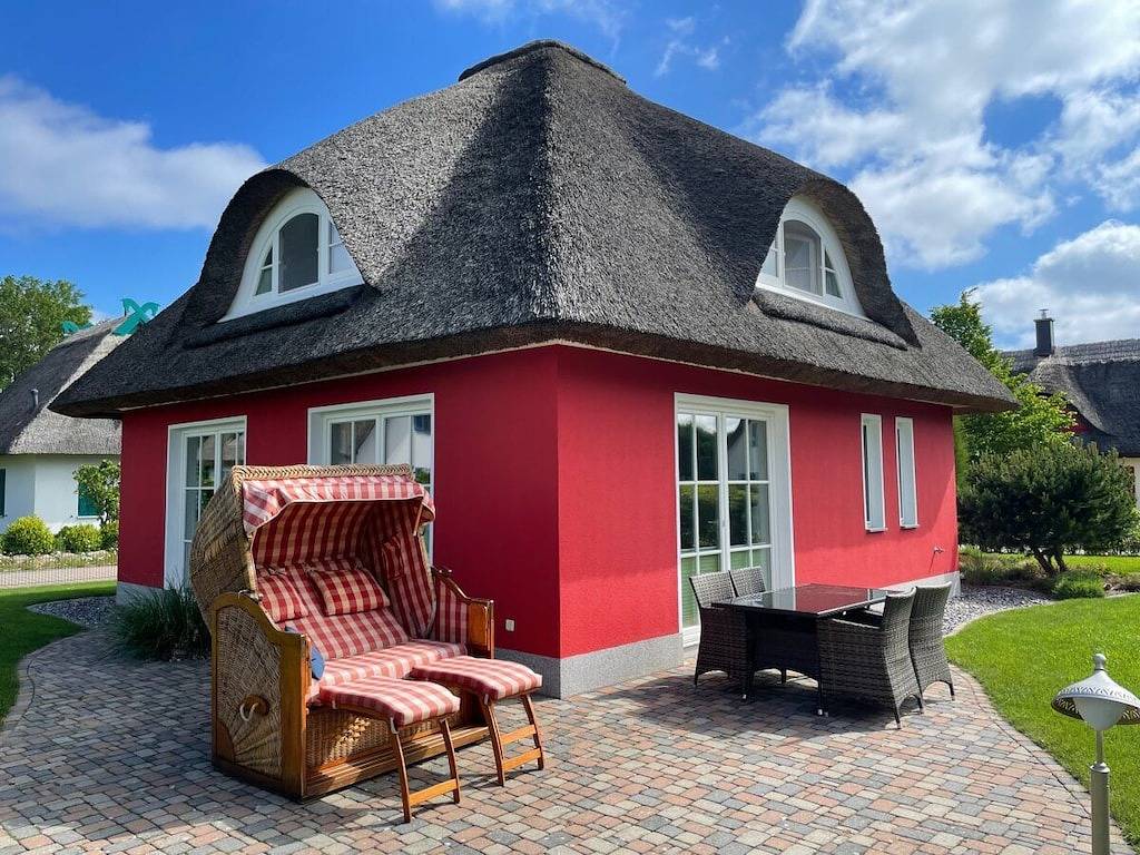 Ganze Wohnung, 5*Ferienhaus Strandläufer in Glowe, Rügen