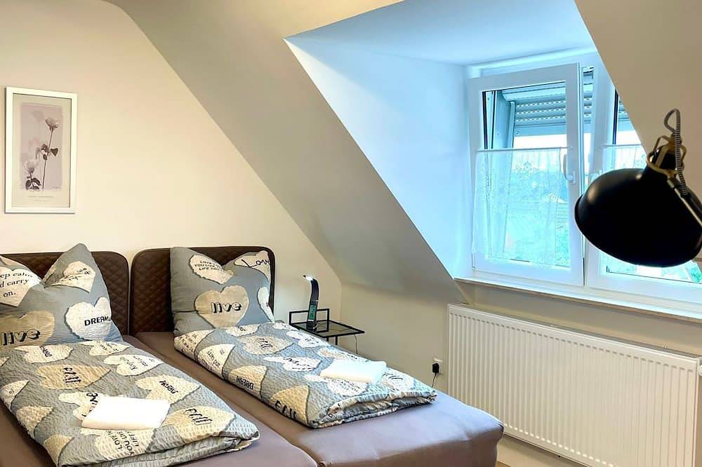 Entire apartment, Cozy 3-room vacation apartment in Koblenz-Metternich in Metternich, Koblenz