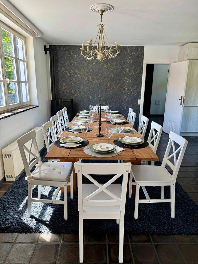 Location de vacances pour 10 personnes, avec jardin et piscine, animaux acceptés dans Bierges - 4