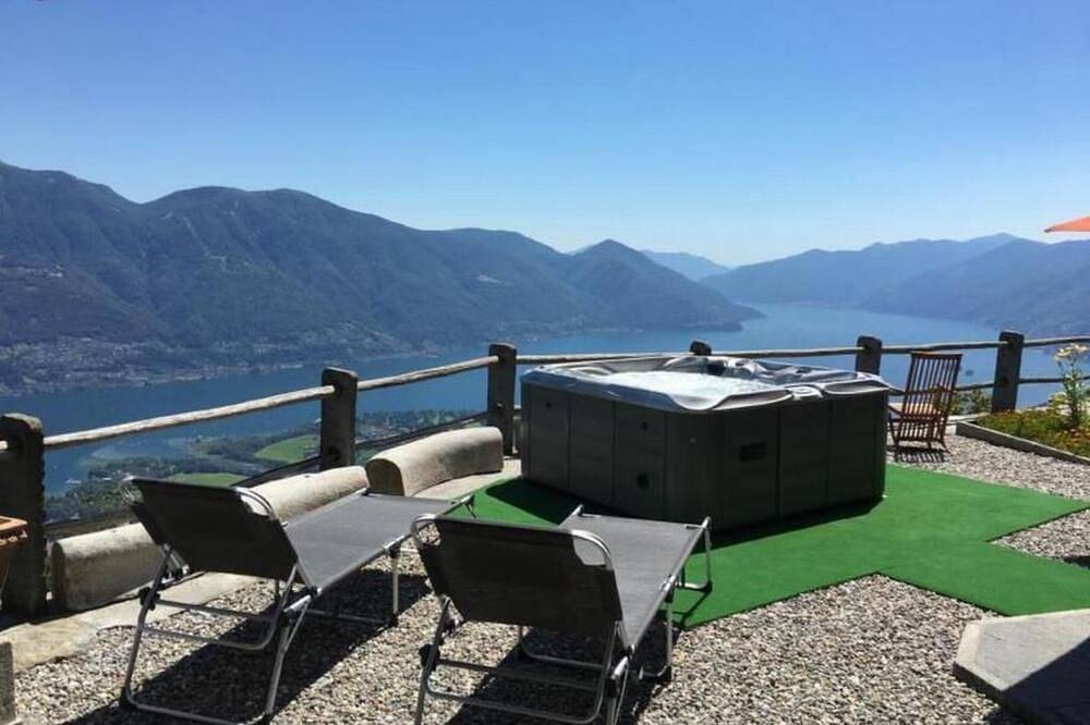 \"Haus St. Bernhard in Monte Brè sopra Locarno, Orselina