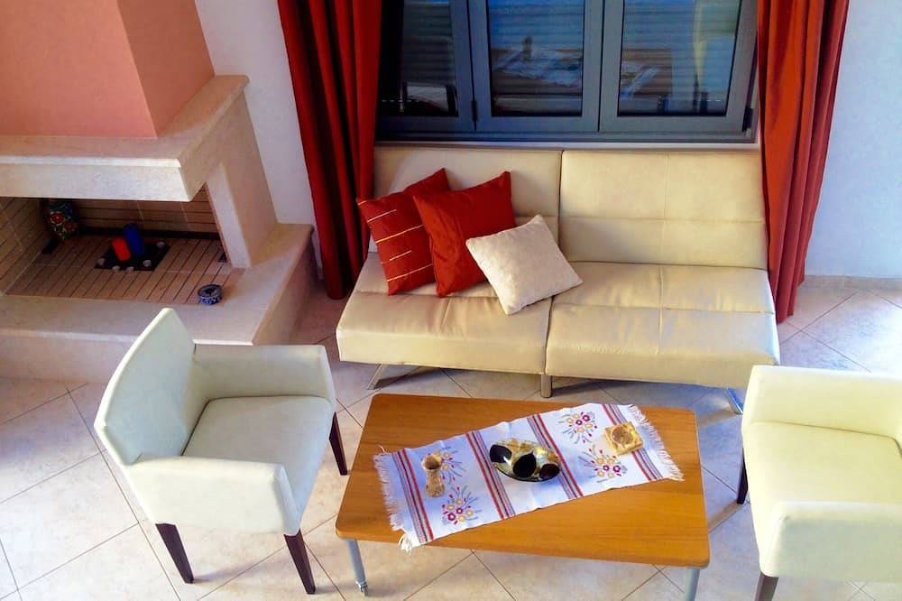 Villa am Meer, 2 Schlafzimmer, Lesbos Griechenland in Skala Neon Kydonion, North Aegean Islands