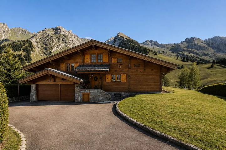 Maison pour 9 personnes, avec balcon dans Lac des Confins