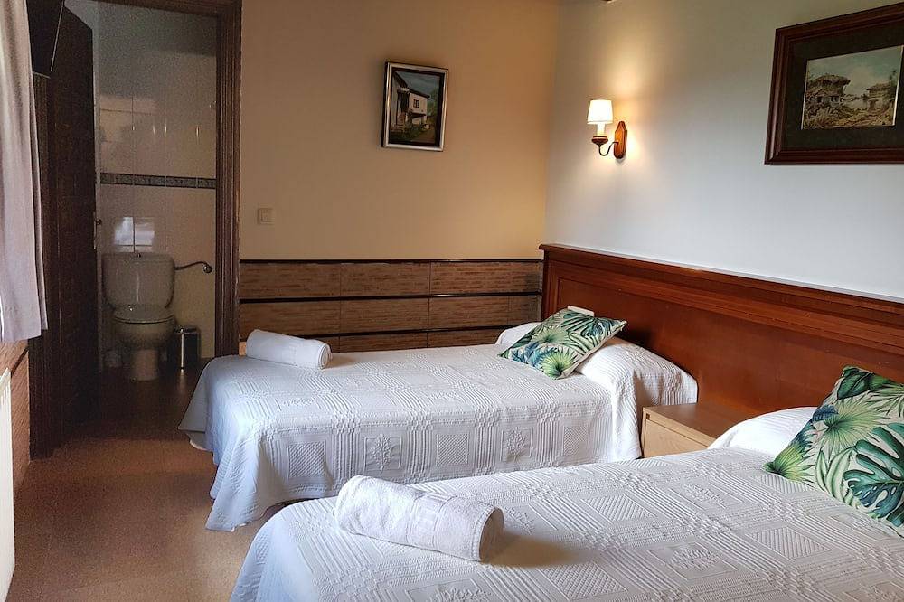 Amaicha, villa: 7 chambres avec 7 salles de bain privées, à 4km de Ribadesella in Camangu, Ribadesella