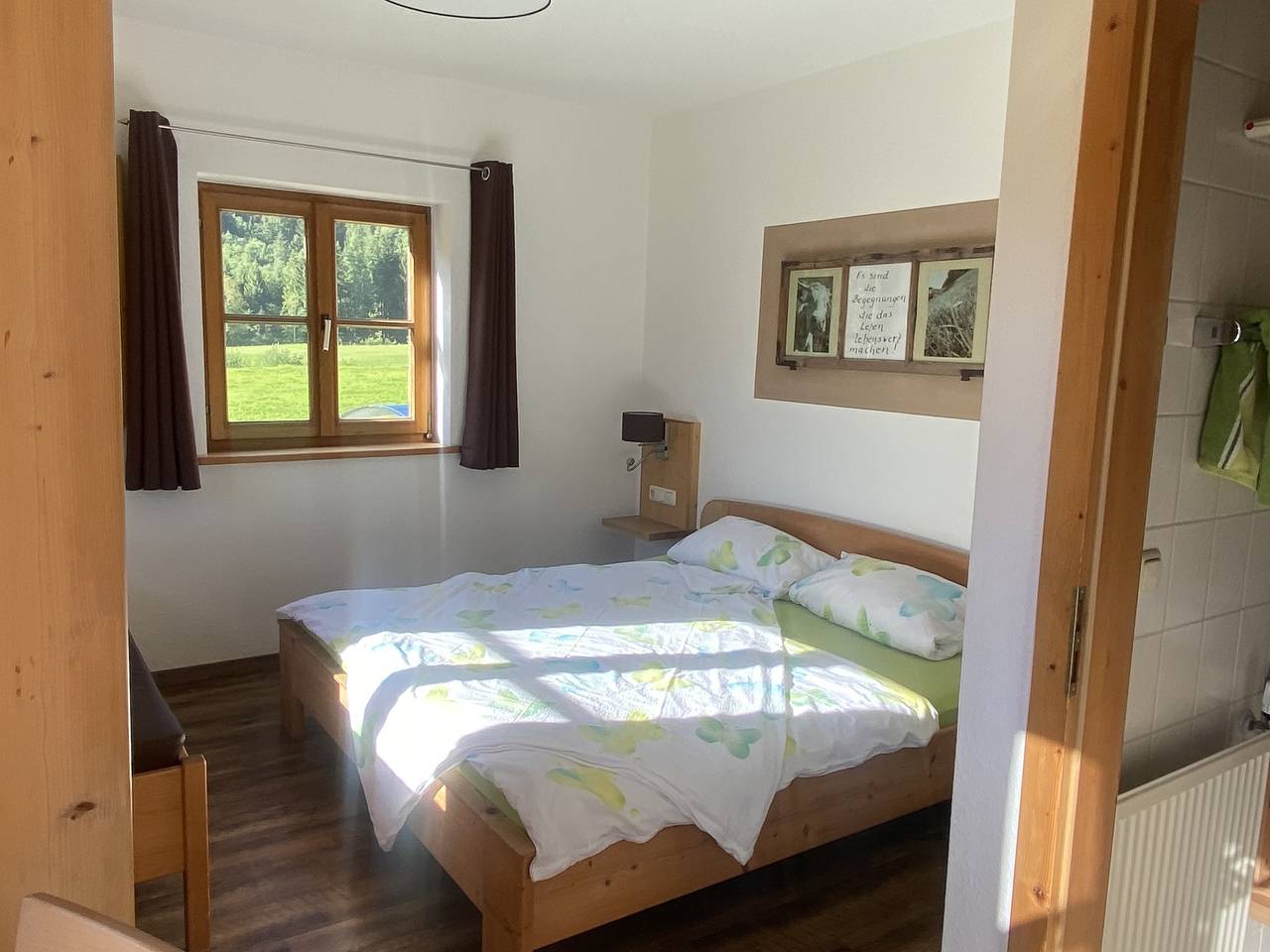 Hansenbauernhof inkl. Chiemgaukarte - Ferienwohnung 65qm, 2 Schlafzimmer, Balkon, Kochnische, Wlan, max 4 Personen in Ruhpolding, Bayerische Alpen