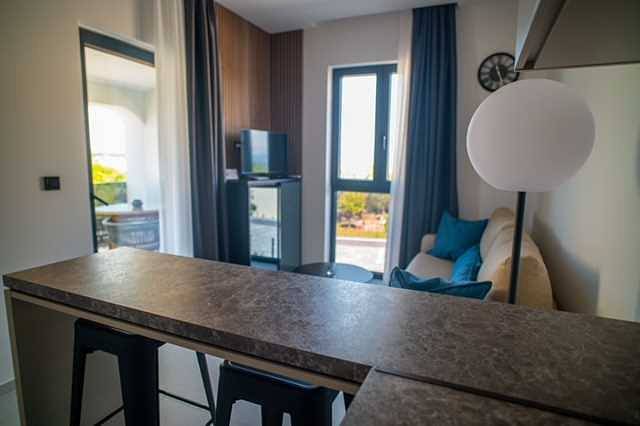 Appartement entier, Appartement de vacances pour 2 personnes avec balcon/terrasse in Zidarici, Krk