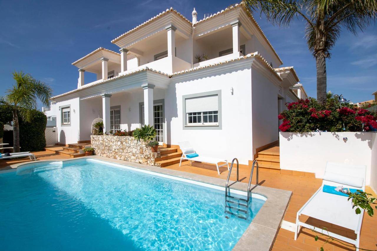 Villa with Private Pool in Santa Maria, São Gonçalo de Lagos