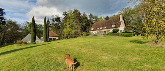 Chambre d’hôte pour 2 personnes, avec piscine et jardin dans le Puy-de-Dôme