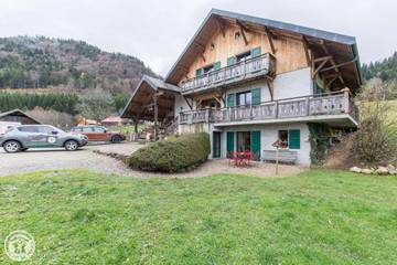 Gîte pour 4 personnes, avec jardin et terrasse à Orcier