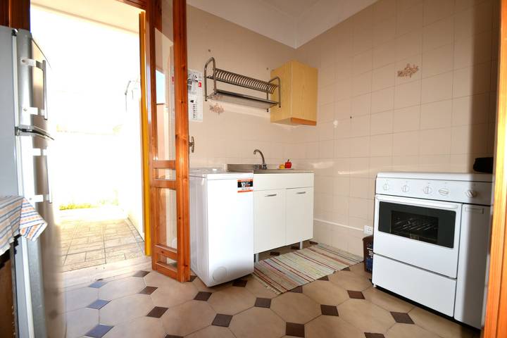 Appartamento intero, Appartamento 'Ll82 Casa Vacanza Per 5 Pax Teoma' con Aria Condizionata in San Foca, Melendugno