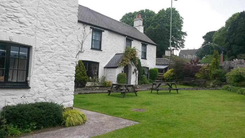 B&b for 2 people, with Garden in Dartmouth