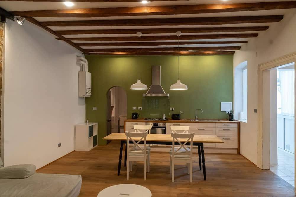 Ganze Wohnung, Hadithi Trieste, between Le Rive and Piazza Unità in Triest, Karst