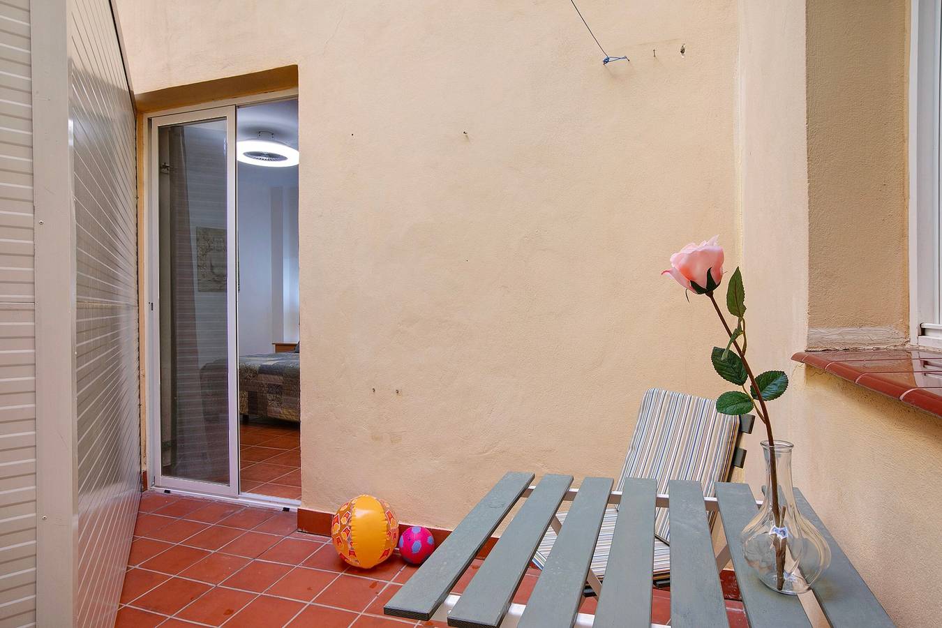 Entire apartment, Vacation Home "Mi Refugio en La Jaca" with Sea View, Private Terrace & Wi-Fi in La Jaca, South Tenerife