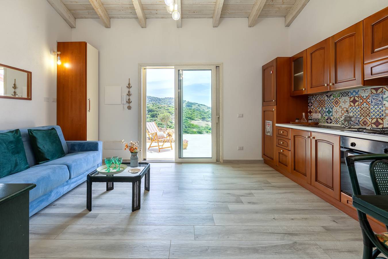 Apartamento entero, Apartamento 'Borgo Del Mare 2' con vistas al mar, terraza privada y aire acondicionado in Trinità d'Agultu e Vignola, Olbia-Tempio