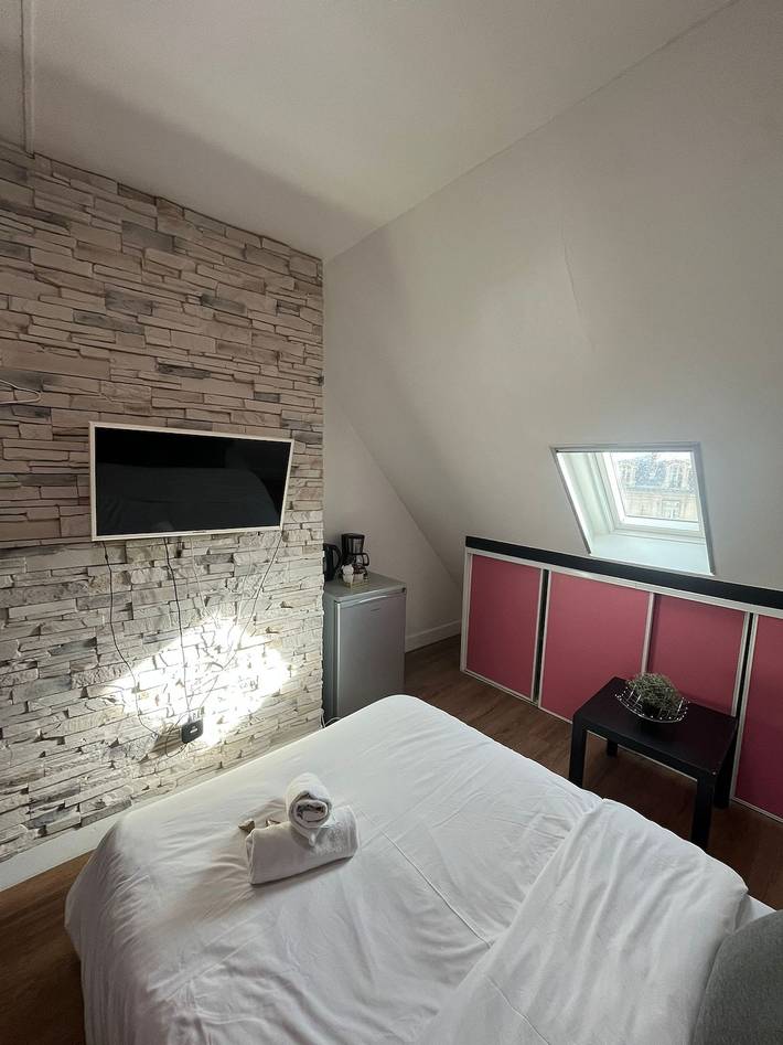 Vacation rental for 2 people, kid friendly around the Eiffel Tower