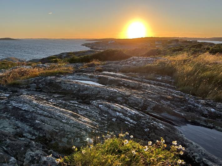 Hel lägenhet, Lägenhet för 4 Personer med balkong in Öckerö, Västra Götalands län