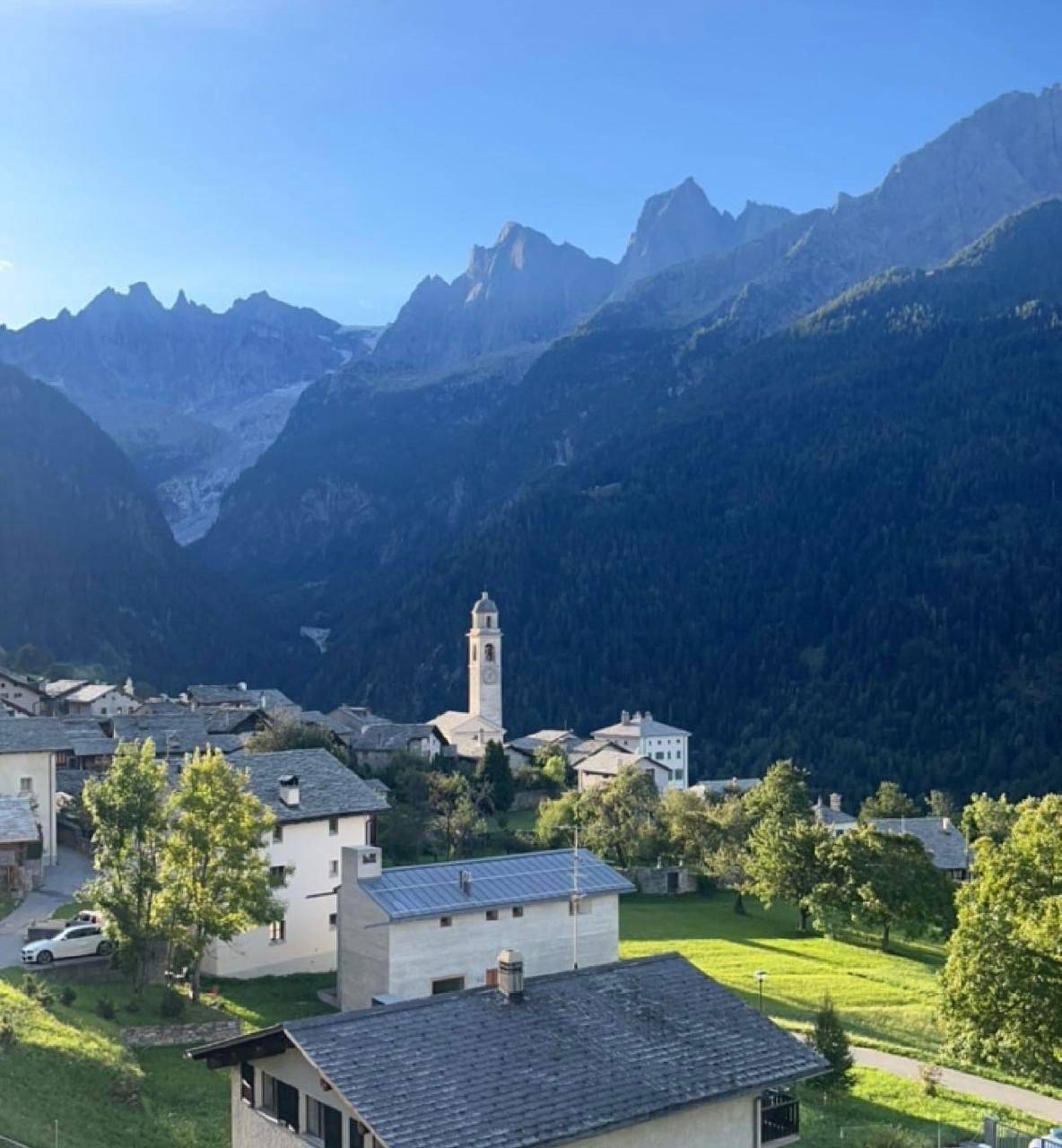 Ganze Ferienwohnung, Einzimmerwohnung mit Bergblick in Bregaglia, Oberhalbsteiner Alpen