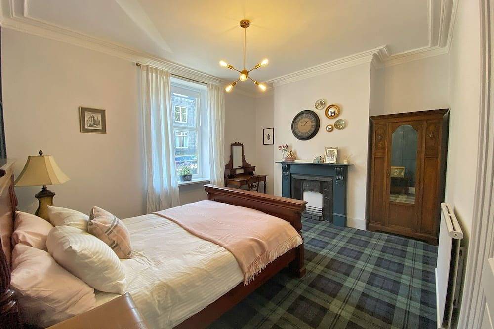 Entire apartment, Old City Gem, mins from main train station and River Dee in Aberdeen, Aberdeenshire