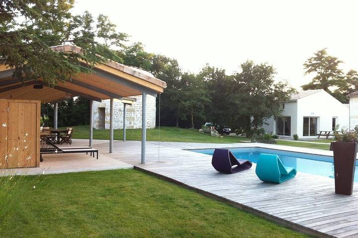 Gîte pour 4 personnes, avec jardin et terrasse