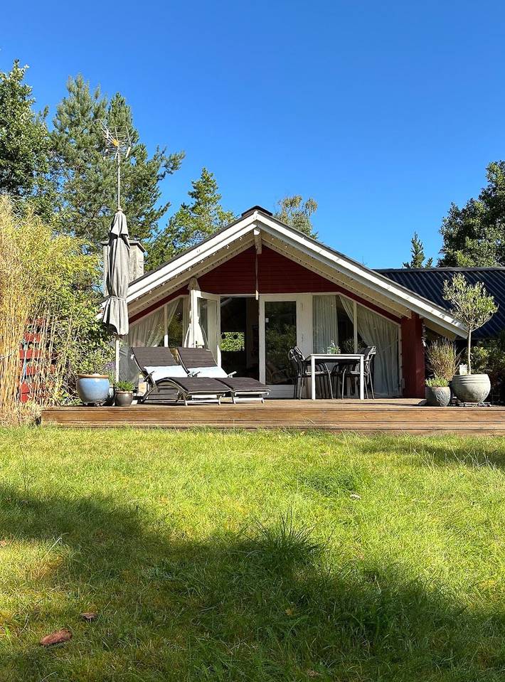 Ferieudlejning for 5 personer, med terrasse, børnevenlig i Virksund
