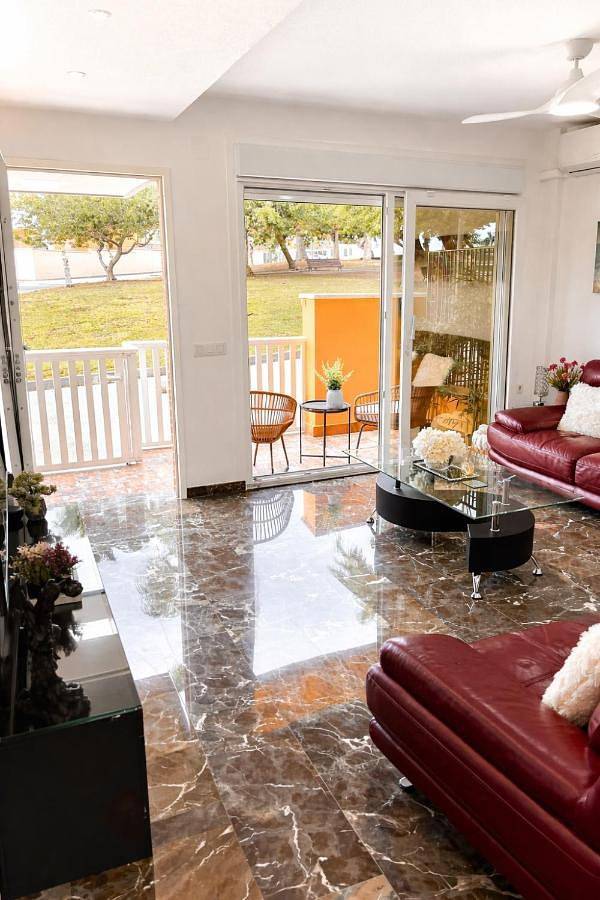 Location de vacances pour 4 personnes, avec terrasse et vue à Isla Plana - 2