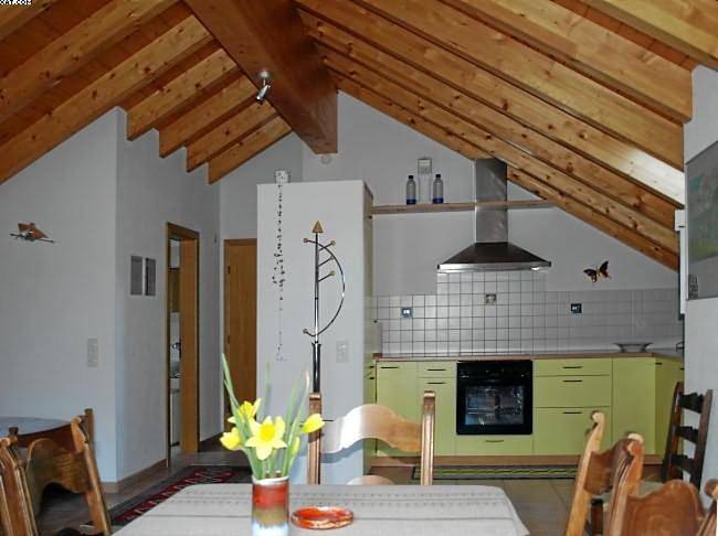 Gîte pour 3 personnes, avec Terrasse ainsi que Jardin et Vue à Sonogno
