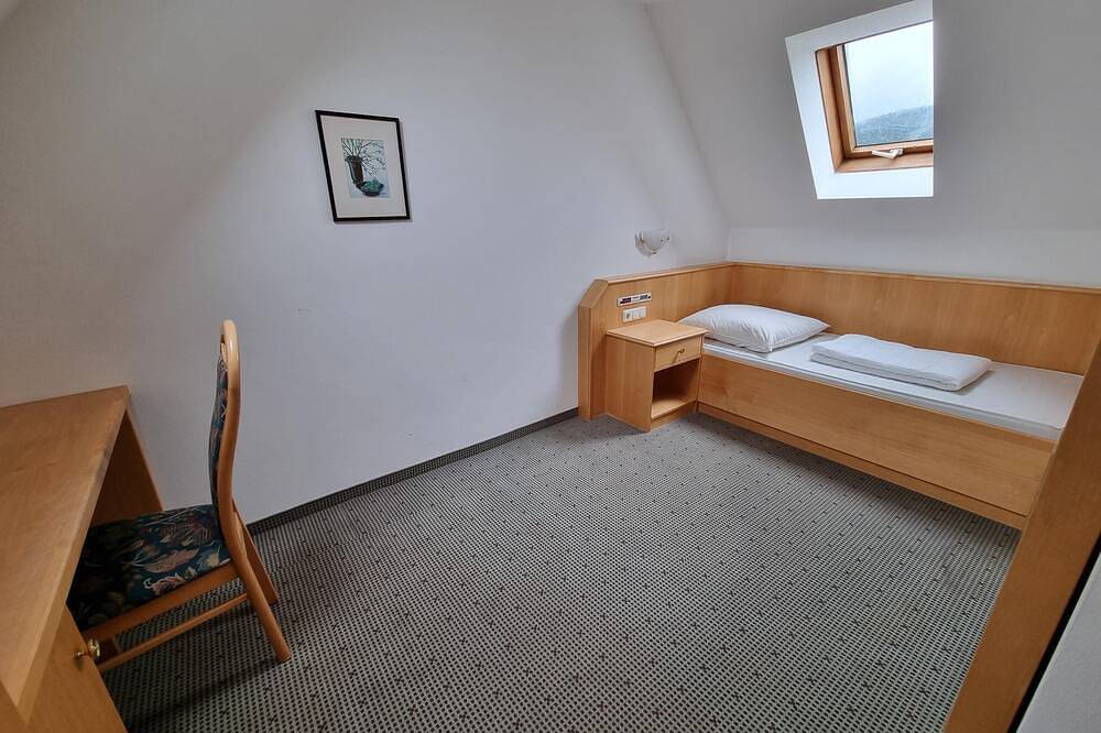 Ganze Wohnung, Ferienwohnung mit Balkon und Aussicht in Hohenwarth, Ostbayern