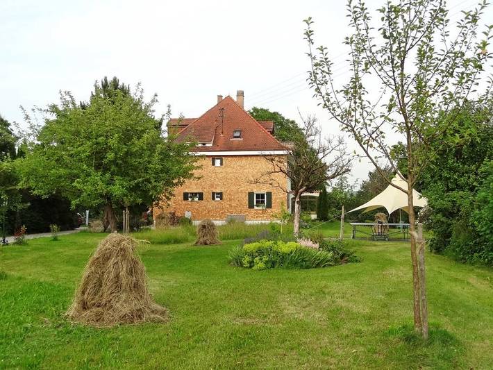 Ferienwohnung für 8 Personen, mit Garten und Pool sowie Balkon im Allgäu - 2
