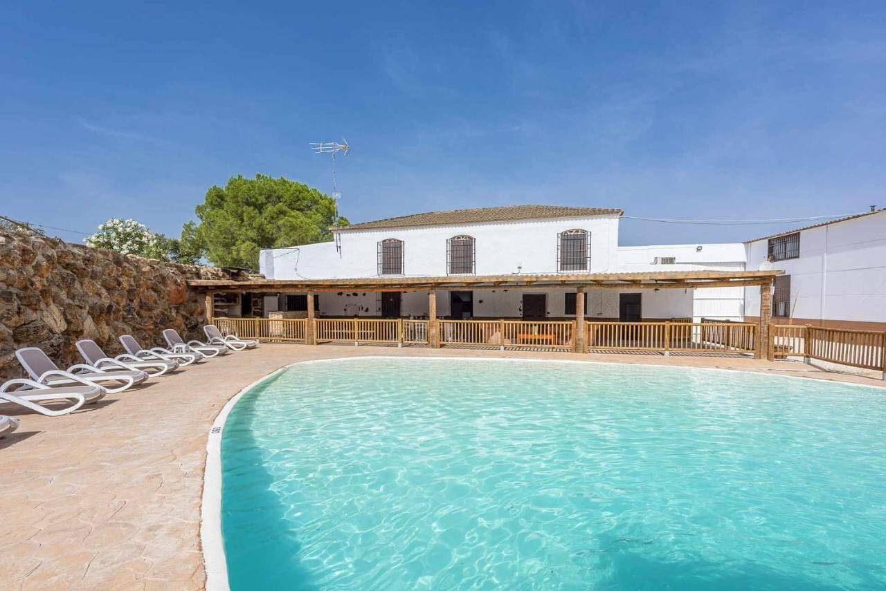 Villa "Casa Rural San Miguel" mit Pool & Wi-Fi in Morón de la Frontera, Sevilla Provinz