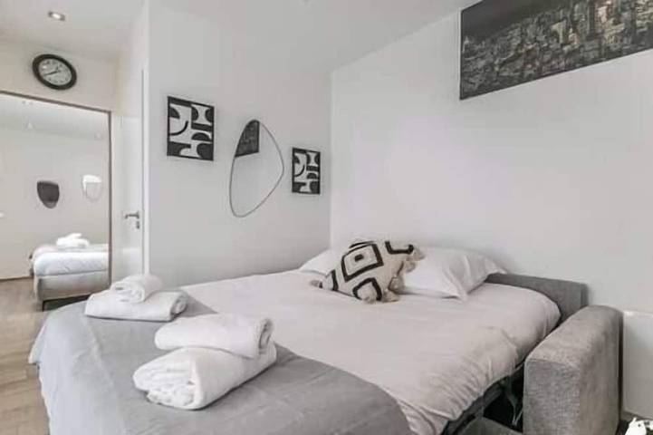 Entire apartment, Mba Levallois Splendide Appart proche Paris in Levallois-Perret, Hauts-de-Seine