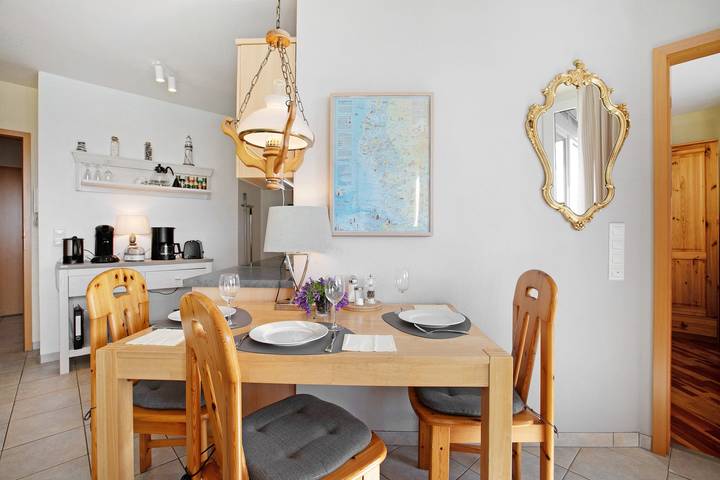Ganze Wohnung, Ferienwohnung 'Klaar Kiming Eberlein Whg Nr.1' mit privater Terrasse in Nordstrand (Gemeinde), Nordstrand