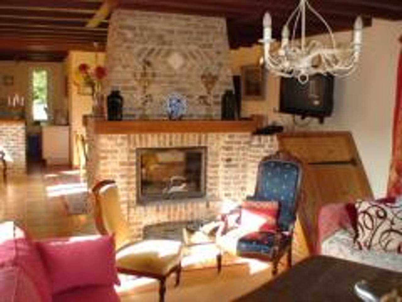 Gîte charmant avec jardin, cheminée, Wi-Fi, idéal pour randonnées et découvertes locales in Région de Montreuil