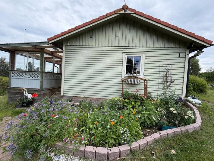 Ferienhaus für 5 Personen, mit Balkon und Terrasse sowie Garten und Seeblick in Hjo - 2