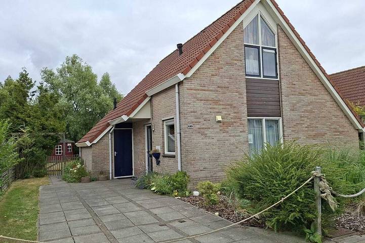 Ferienhaus für 6 Personen, mit Garten und Whirlpool sowie Pool und Terrasse - 1