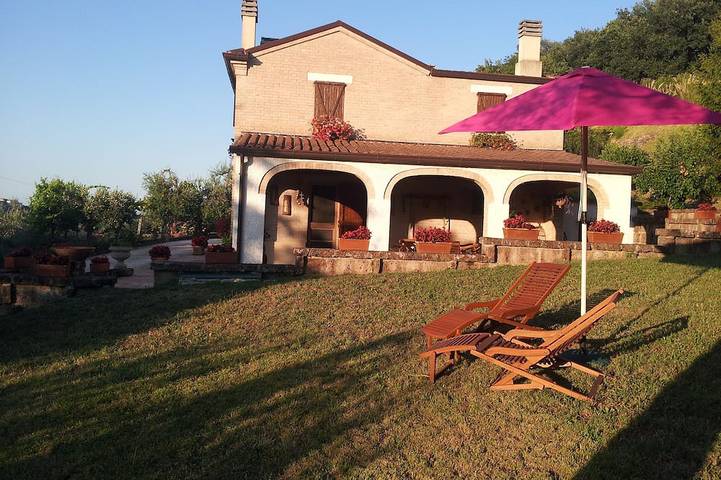 Ferienhaus für 6 Personen, mit Balkon und Garten