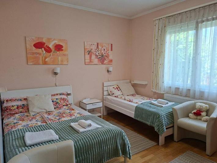 Ferienwohnung für 5 Personen, mit Garten und Ausblick - 1