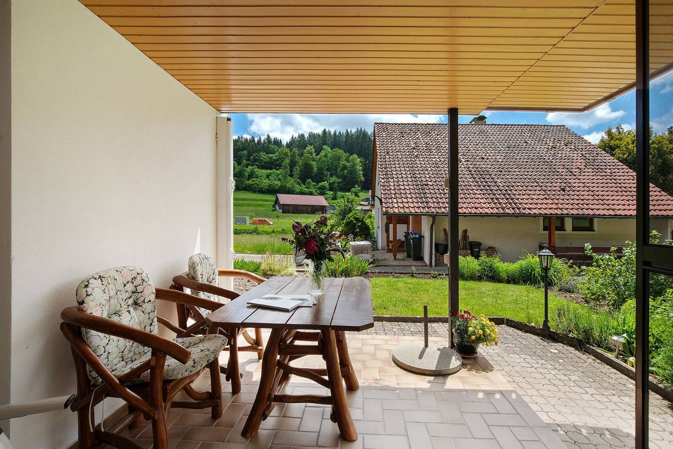 Ganze Wohnung, Ferienwohnung 'Abendrot' mit Terrasse, Gemeinschaftsgarten und Wlan in Münsingen, Neckar-Alb