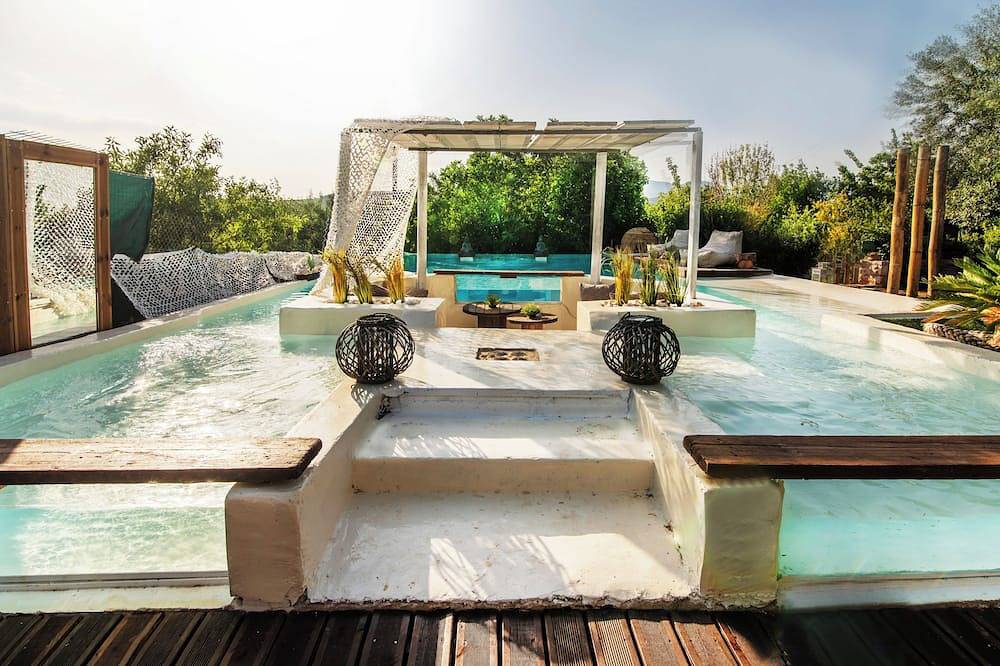 Casa vacanza a Attica a partire da 365€ a notte