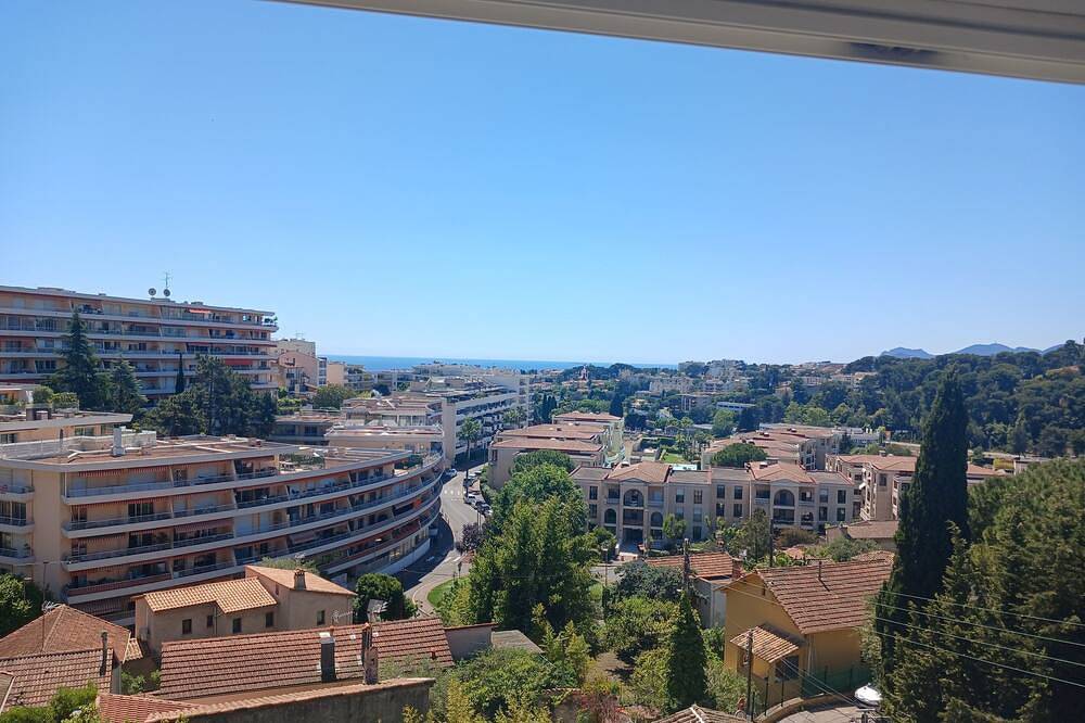 Appartement entier, Peaceful Holidays With Breathtaking Views in Super Quite Area in Le Cannet, Côte méditerranéenne (France)