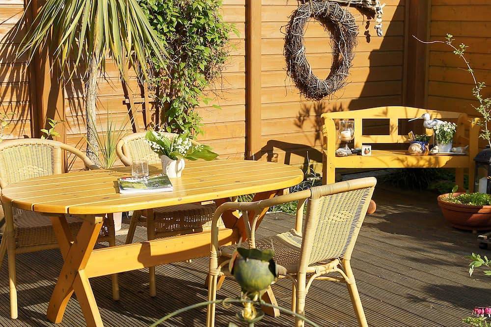 Ganze Wohnung, Stralsund, Fewo Malcher - Stralsund - Fewo mit Terrasse in Langendorf (Lüssow), Lüssow