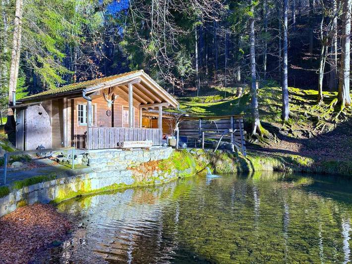 Ferienhaus für 2 Personen, mit Balkon und Garten in Sigriswil