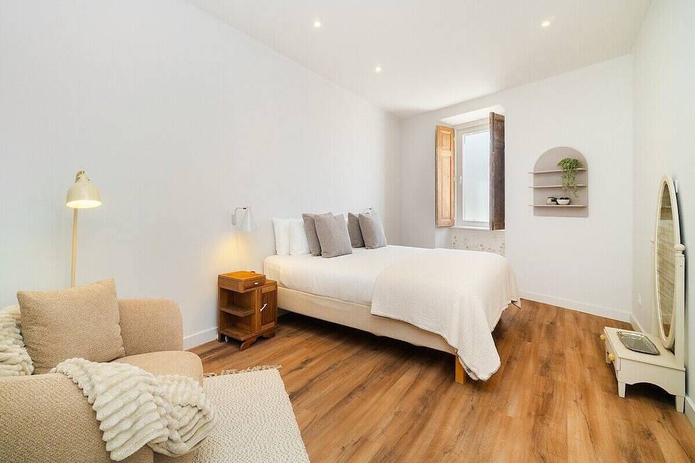 Sunny Oeiras Stay with Private Pool in Oeiras, Costa de Lisboa