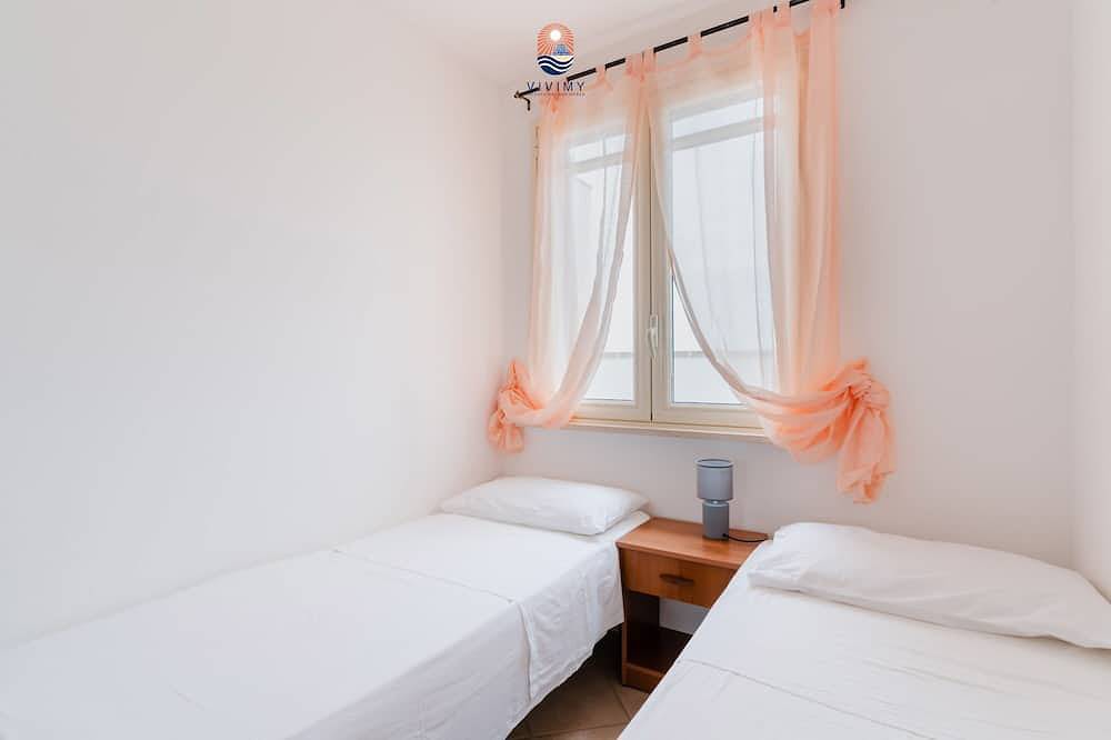 Shell by Vivimy in Marina di Pescoluse, Torre Vado