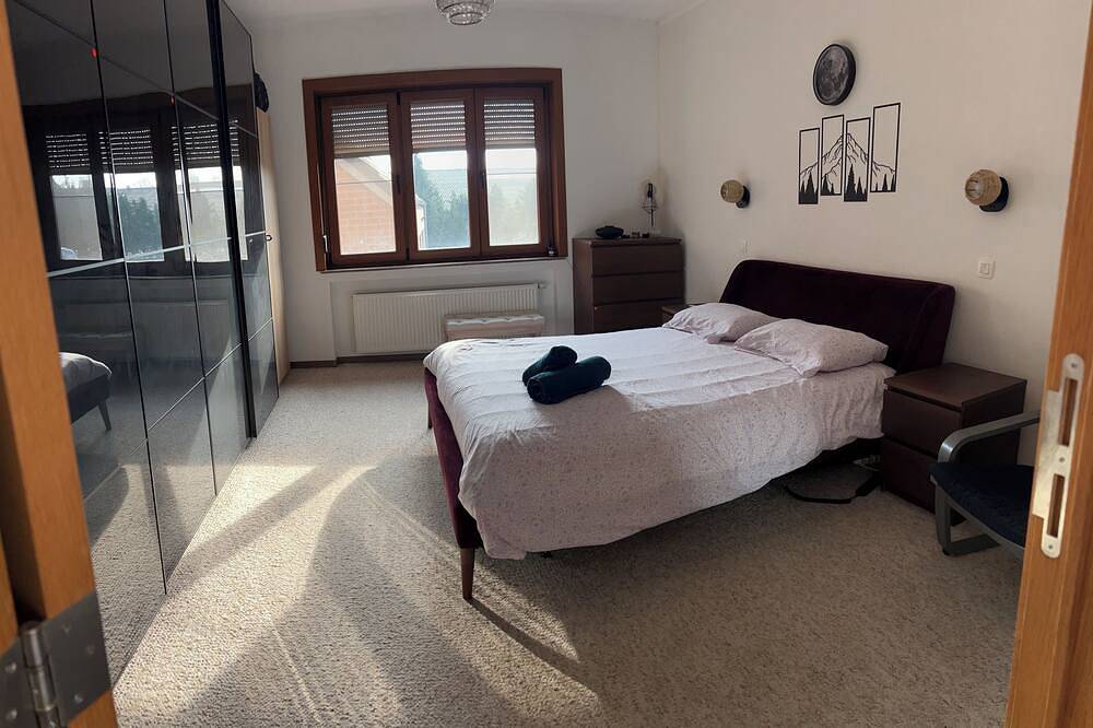 Geheel appartement, Le Thorembais 2 - Bright 2-bedroom apartment in the heart of Perwez. in Waals-Brabant