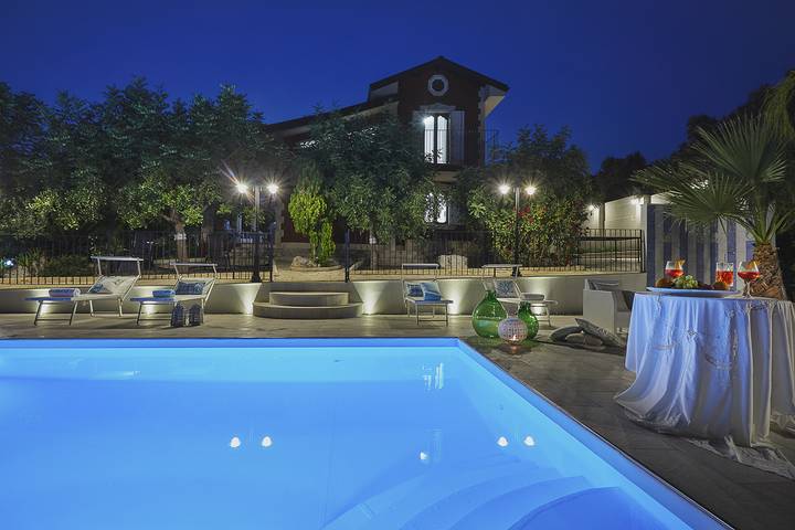 Villa für 8 Personen, mit Garten, mit Haustier