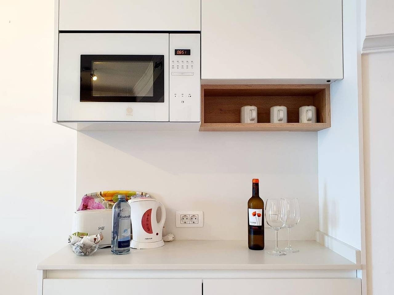 Entire holiday apartment, Lovely front line apartment in Costa Adeje - Tenerife in La Caleta, Adeje