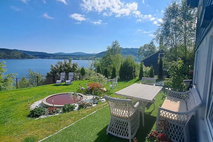 Ferienwohnung für 4 Personen, mit Garten in Bergen