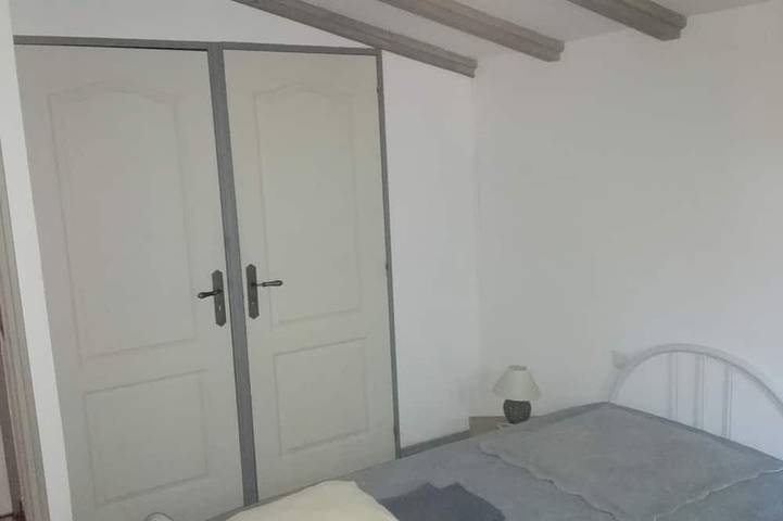 Location de vacances pour 4 personnes, avec terrasse et jardin à Laudun-l'Ardoise - 4