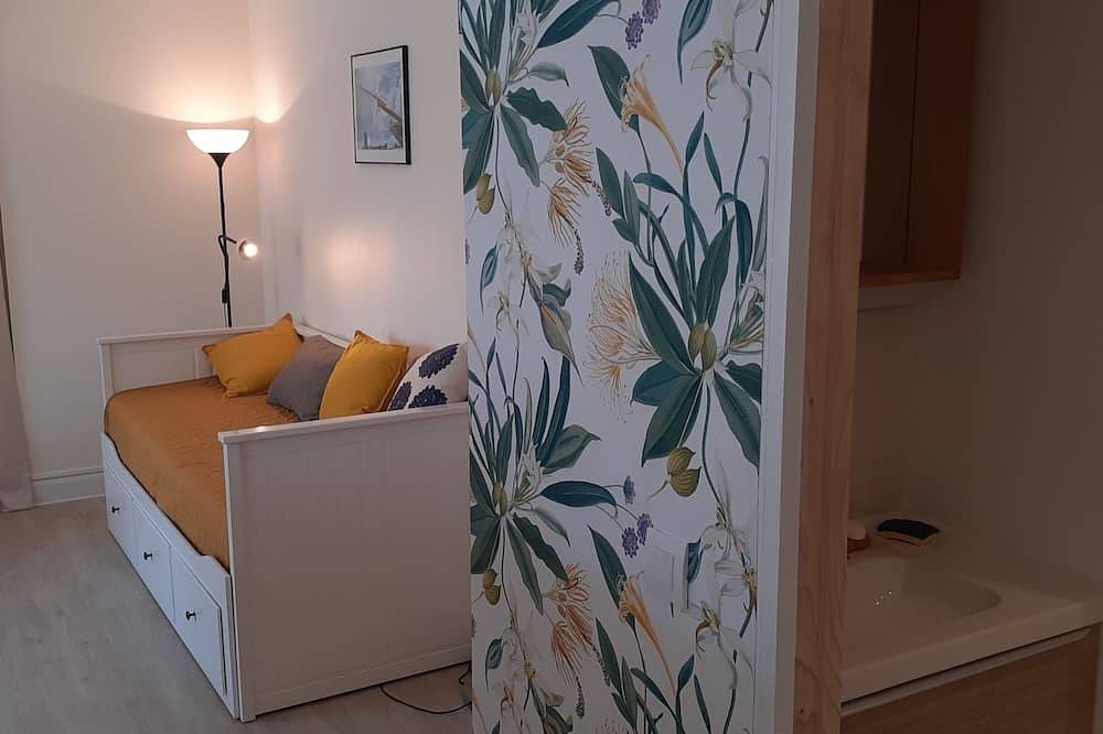 Apartamento entero, \"La Halte Verte\" , Charmant Studio Tout Confort en Centre Ville in Château-Chinon (Ville), Parque natural de Morvan