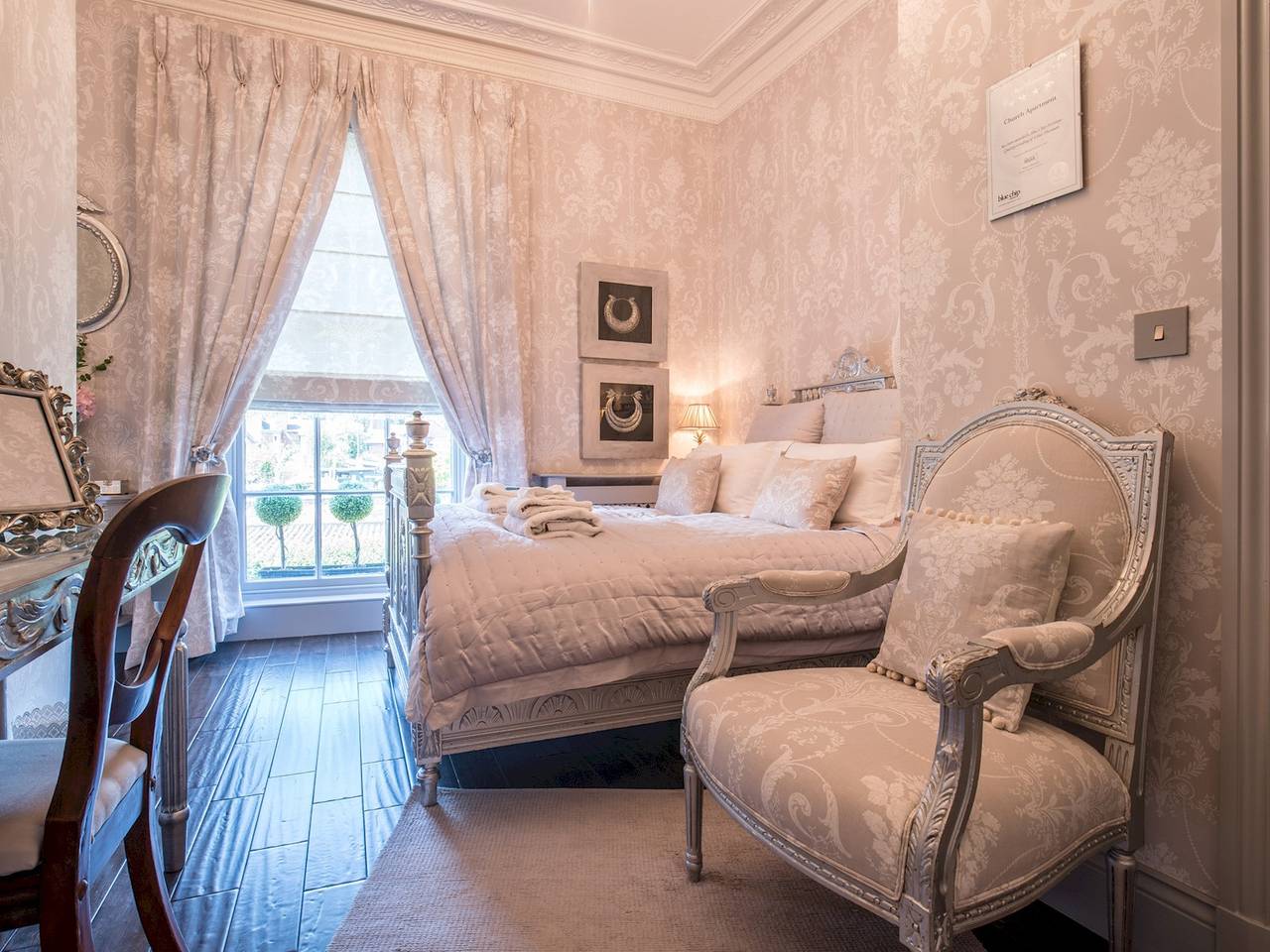 Entire apartment, Beautifully decorated, elegant apartment near town - Pass the Keys in Shrewsbury, Shropshire
