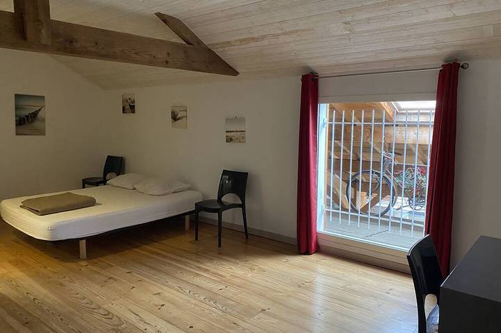 Location de vacances pour 28 personnes, avec jardin, animaux acceptés à Sanguinet - 2